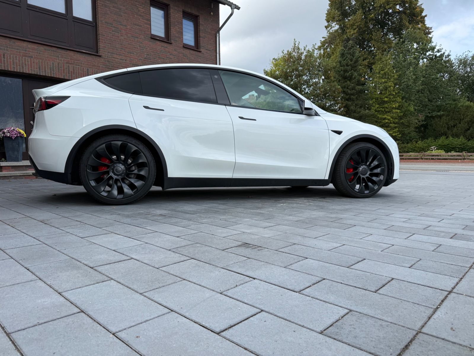 Tesla Model Y Performance Dual AWD I SOH 94,7 foto 10