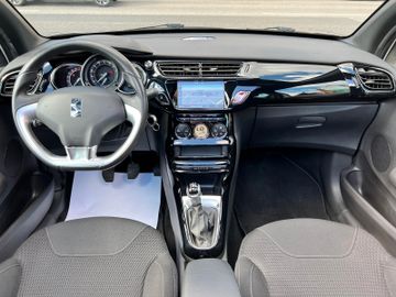 Fahrzeugabbildung Citroën DS3 Cabrio SoChic NAVI LED PDC 1-HAND