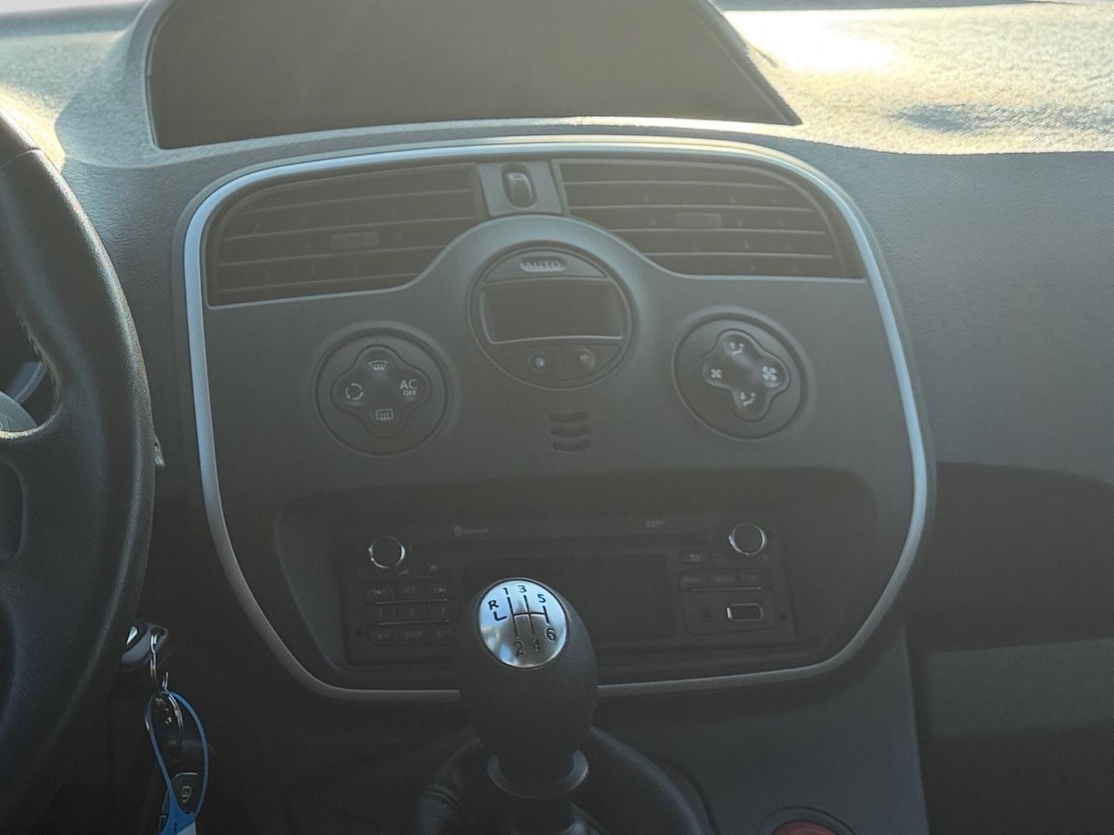 Renault Kangoo Limited 1.2Tce PDC Steuerkette neu