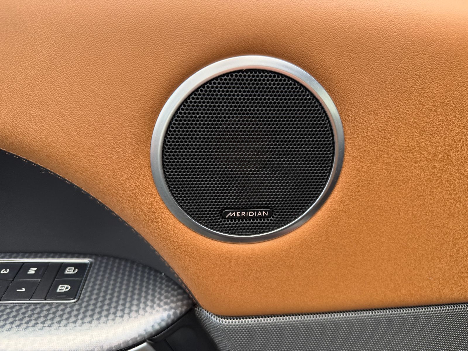 Fahrzeugabbildung Land Rover Sport HSE Dynamic D300/PANO/KAMERA/MERIDIAN