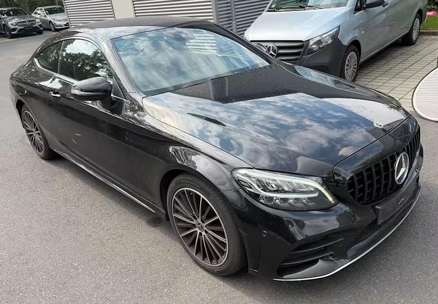 Mercedes-Benz C 220 d Coupe AMG-LINE*KAMERA*LED