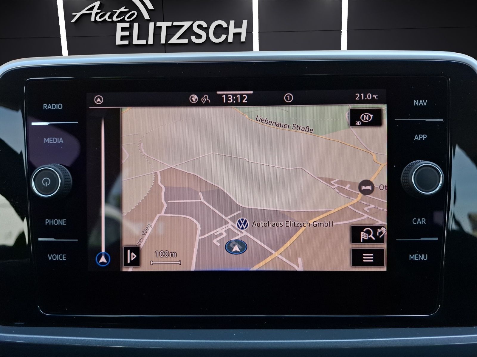 Fahrzeugabbildung Volkswagen T-Roc TDI Style LED Navi AID ACC Park-Assist SH