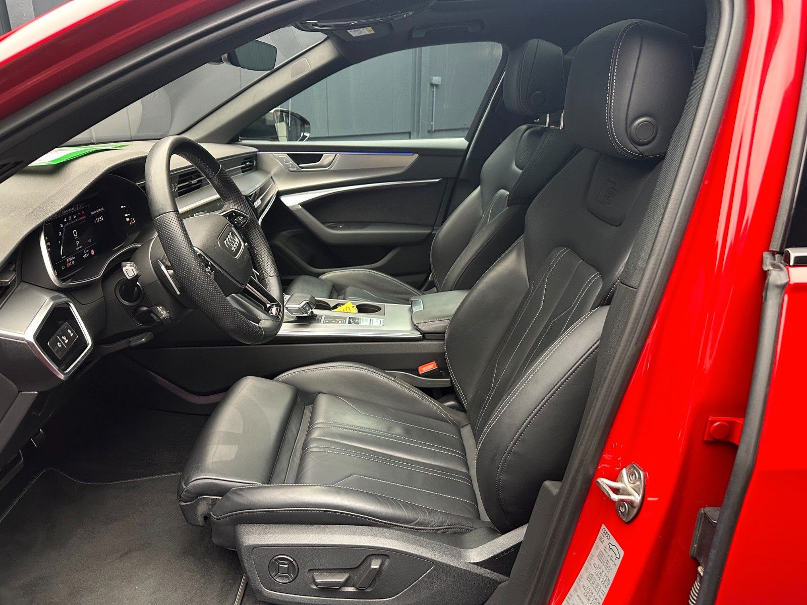 Audi A6 Avant 45 TFSI quattro Sport S-Line PANORAMA foto 17