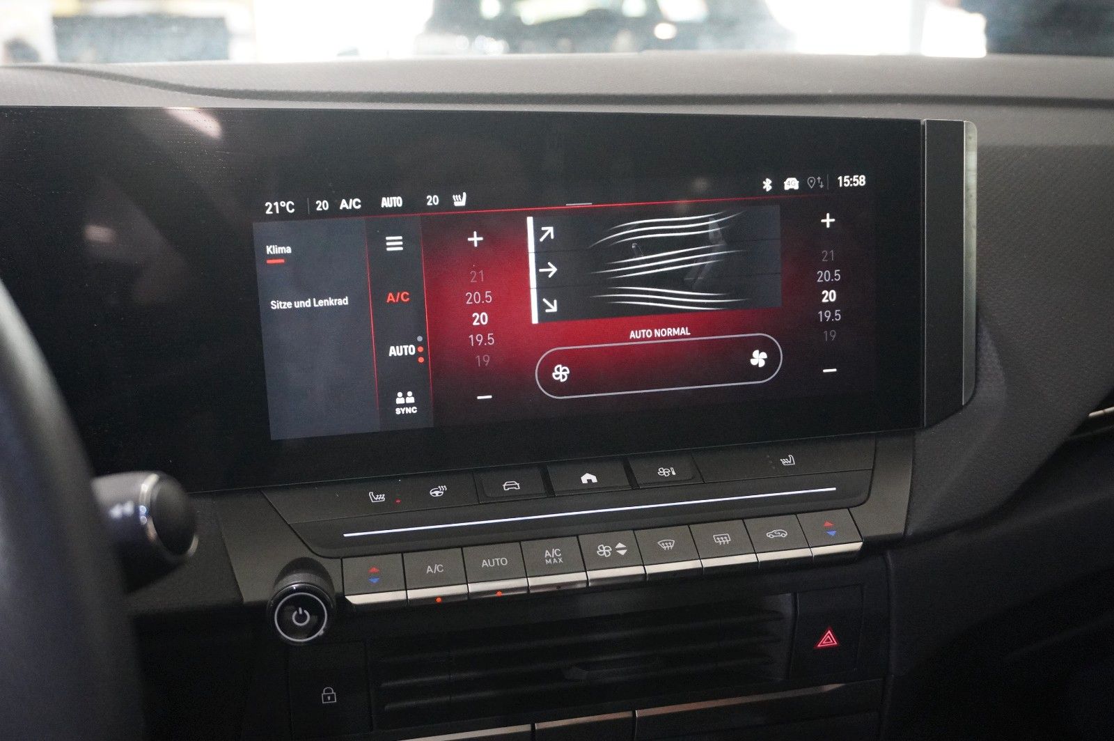 Fahrzeugabbildung Opel Astra L ST 1.2T GS SPORT NAVI/LED/VIRTUAL/SH/AHK