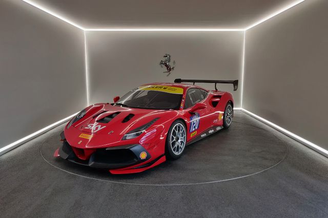 Ferrari 488 Challenge EVO