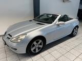 Mercedes-Benz SLK 200 Kompressor Roadster Leder Airscarf SHZ - Mercedes-Benz SLK 200 mit Benzin-Antrieb: Cabrio, Automatik
