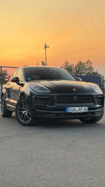 Image of Porsche Macan