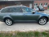 Skoda Octavia 2.0 TDI DSG 4x4 Scout Combi Scout - Skoda Octavia: Scout TDI