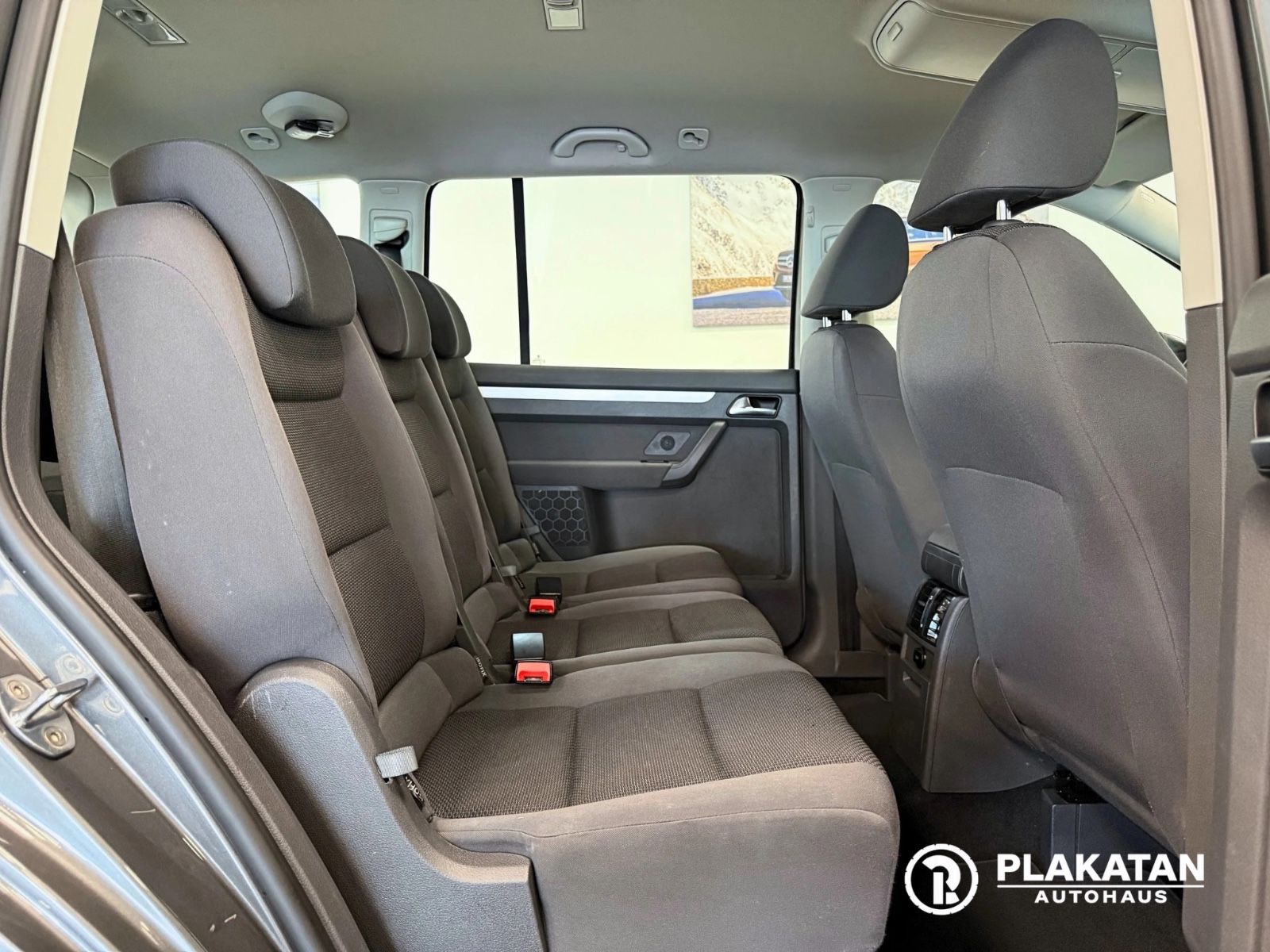 Fahrzeugabbildung Volkswagen Touran Zahnriemen Neu, Parksensoren, TÜV Neu,