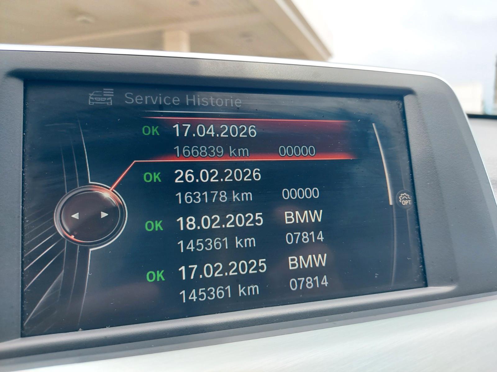 BMW X1 xDrive 20 i Sport Line LED Navi Service TüV