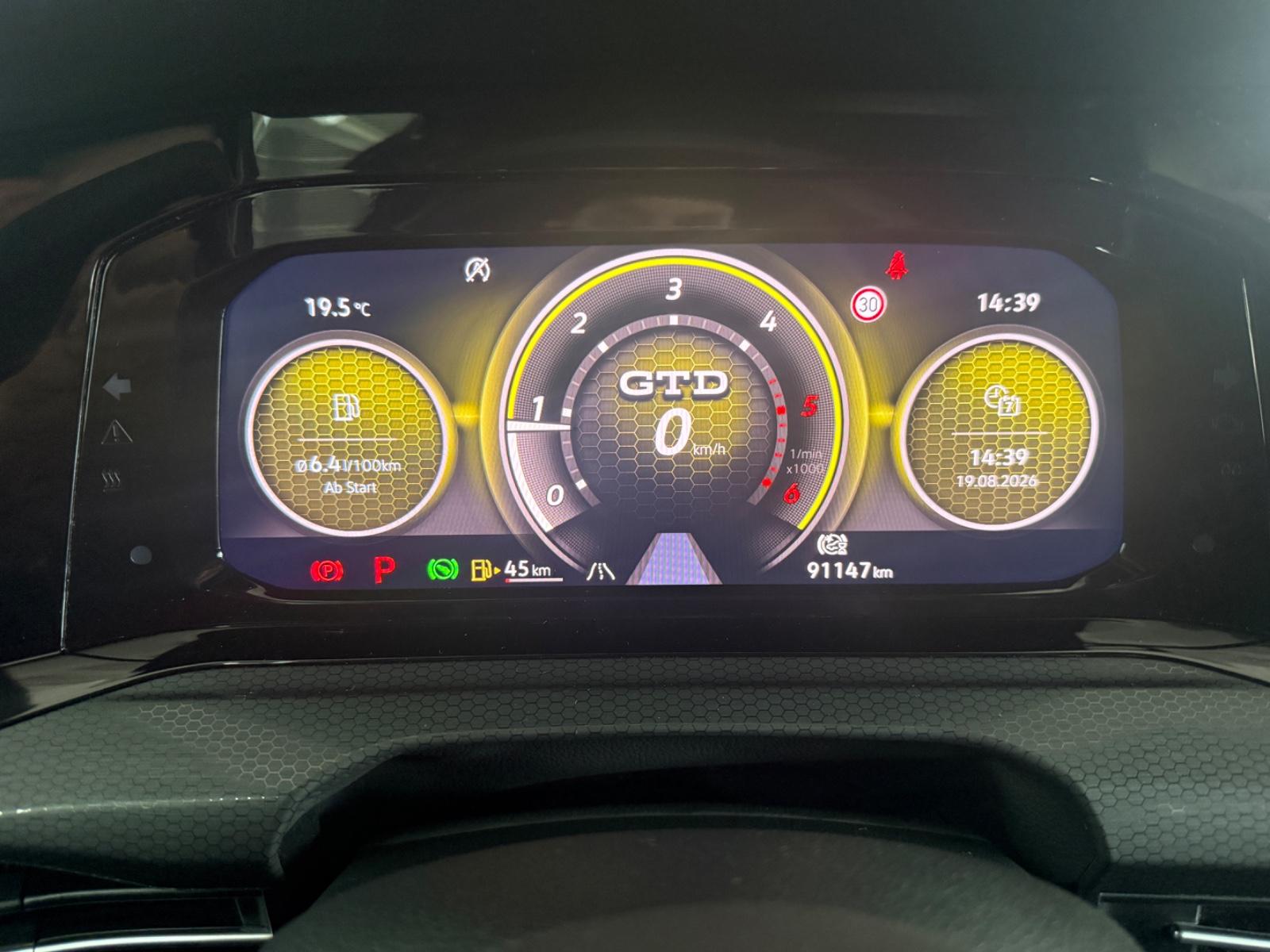 Volkswagen Golf VIII Lim. GTD 2. Hand*PANO*HARMAN*, миниатюра 9