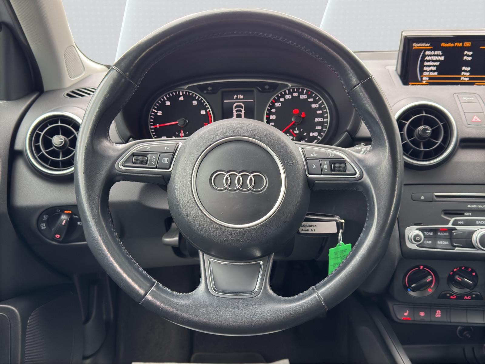 Audi A1 Sportback 1.0 TFSI, S-Line, Navi, Bluetooth