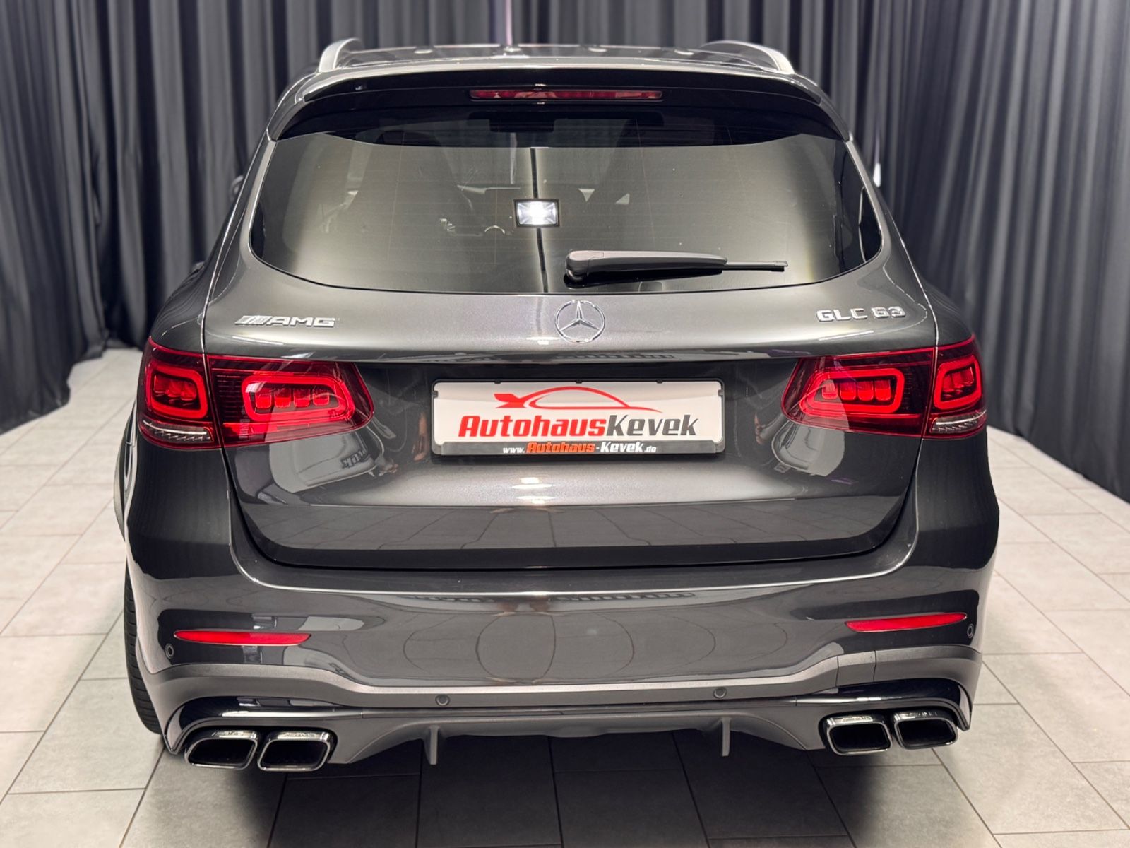 Fahrzeugabbildung Mercedes-Benz GLC 63 AMG 4Matic|PP-SITZE|PANO|AHK|360 KAMERA|