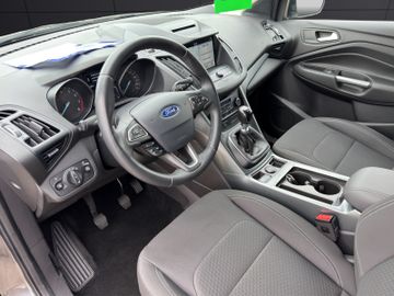 Ford Kuga - 11