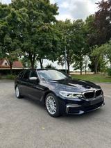 BMW 530d Touring M-Sport/AHK/4xShz/Massage/HK/Pano