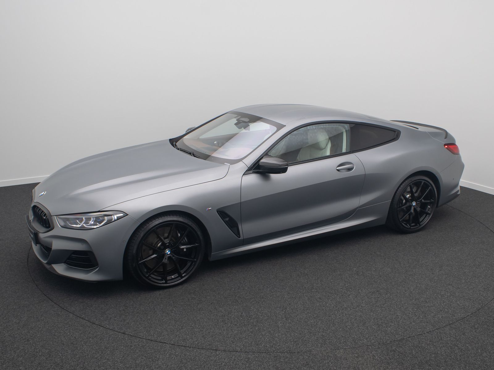 Fahrzeugabbildung BMW M850i xD Coup&eacute; B&W 360&deg;Laser DAB Individual Voll