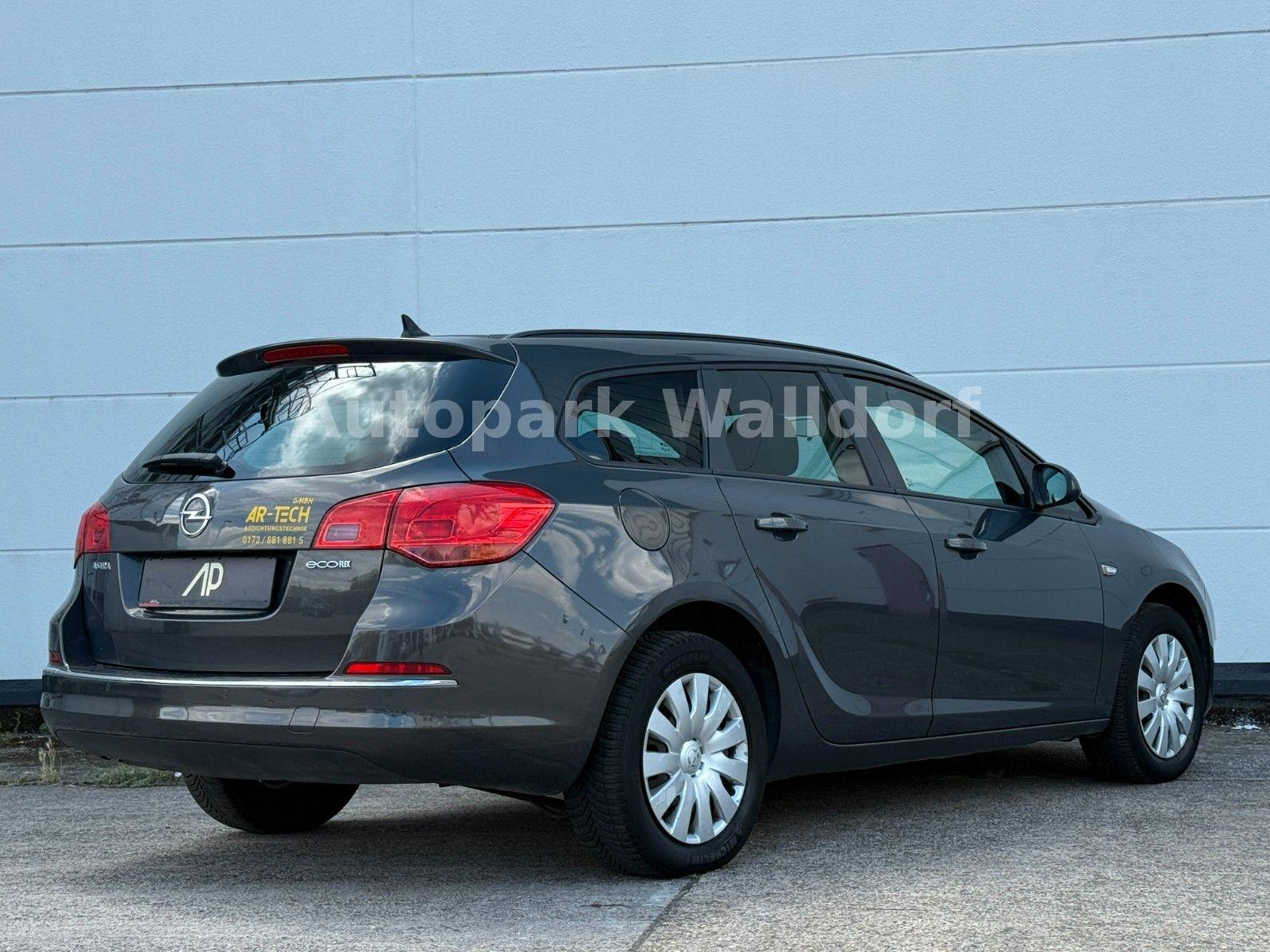 Opel Astra 2013 — photo 5