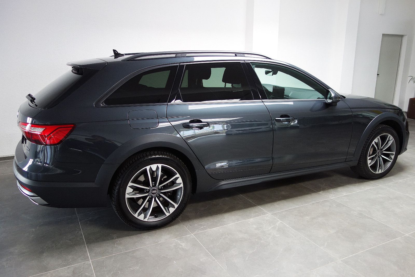 Audi A4 Allroad quattro 50 TDI Leder/MMI/virtual/AHK foto 5