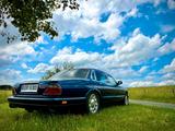 Jaguar Daimler 4.0 Six Lang Jaguar X300 AHK Tüv 07-27 - blaue Jaguar Daimler