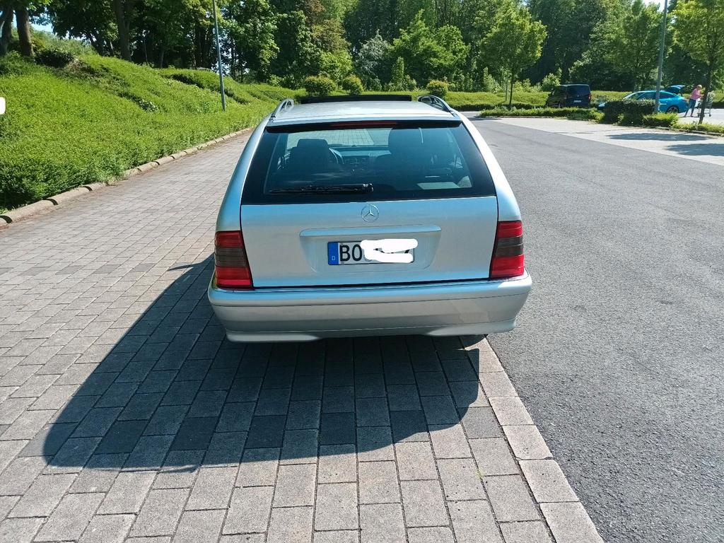 Mercedes-Benz C 200