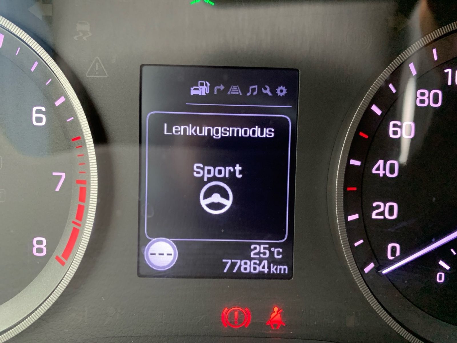 Fahrzeugabbildung Hyundai TUCSON 1.6 Turbo Advantage Navi Kamera