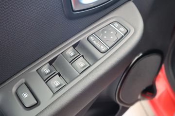 Renault Clio IV Limited Automatik Klimaautomatik PDC