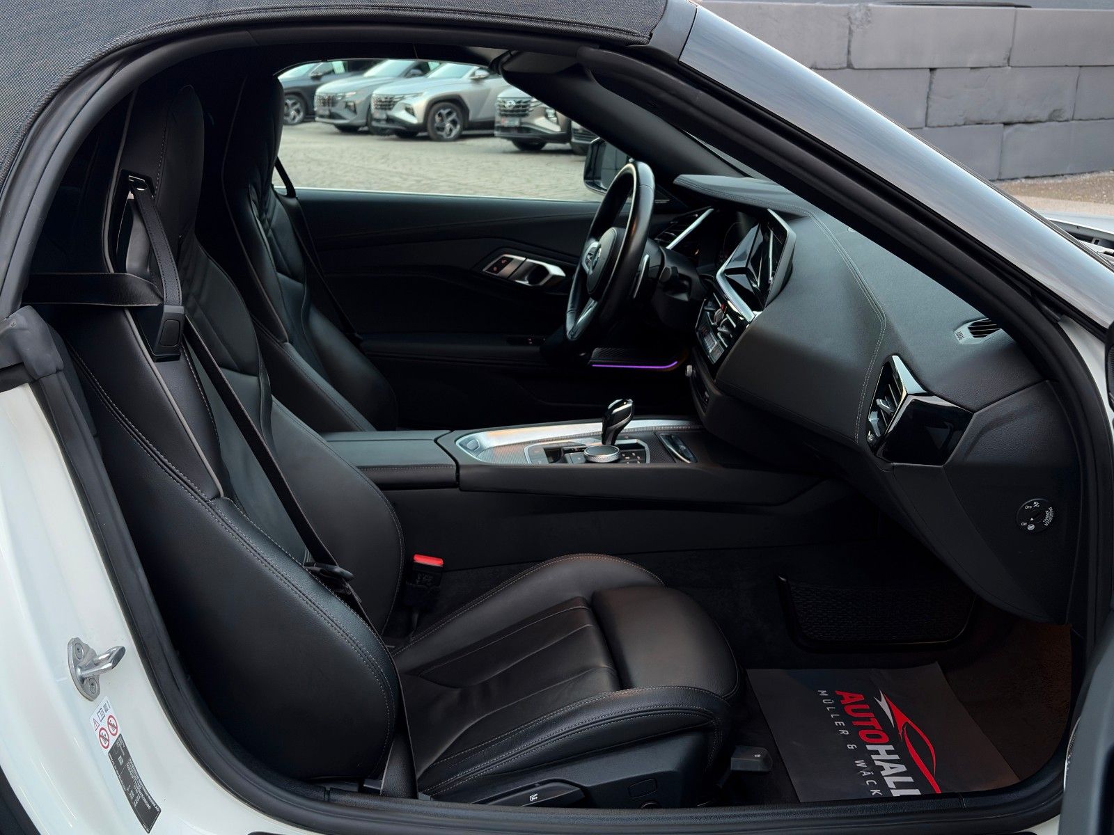 Fahrzeugabbildung BMW Z4 sDrive20i M Sport Anthrazit HUD ACC H&K LHZ