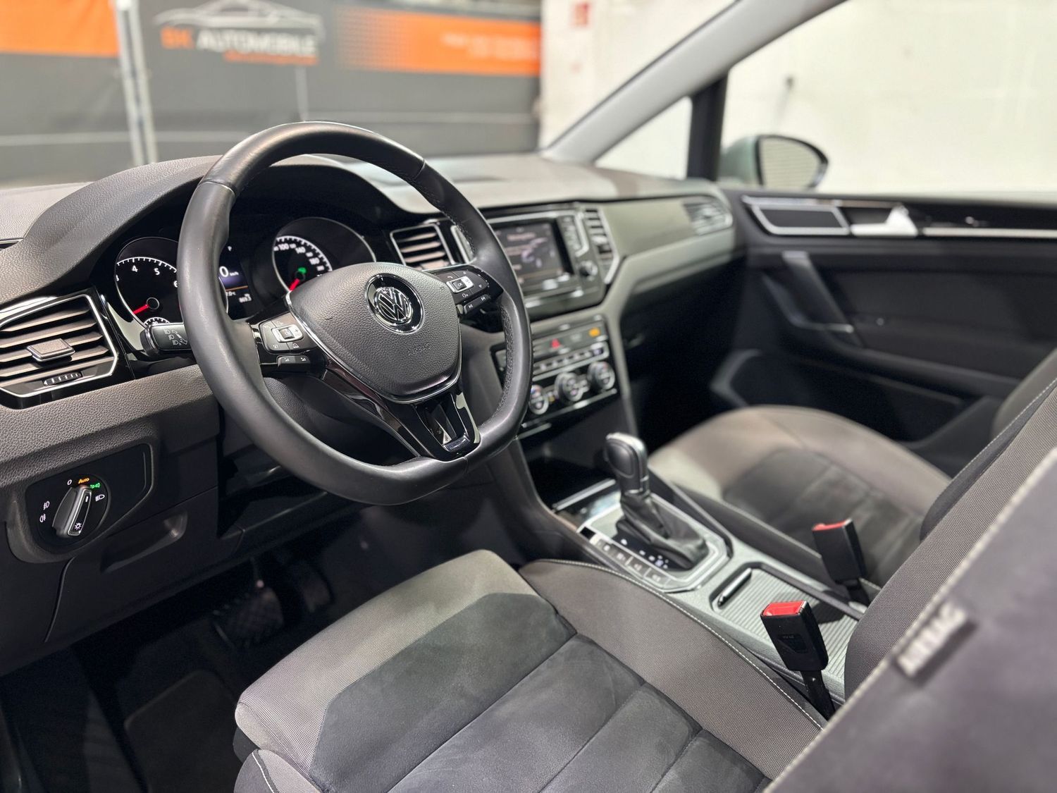 Fahrzeugabbildung Volkswagen Golf Sportsvan 1.4 TSI Highline#Bi-Xenon#Pano