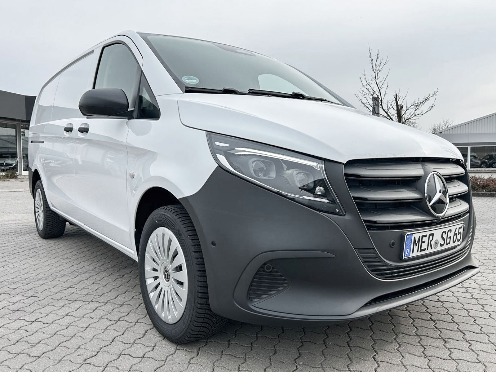 Mercedes-Benz Vito 119 CDI 4x4 MBUX+RüKam-M-LED+AHK+Winterpake imagem 2