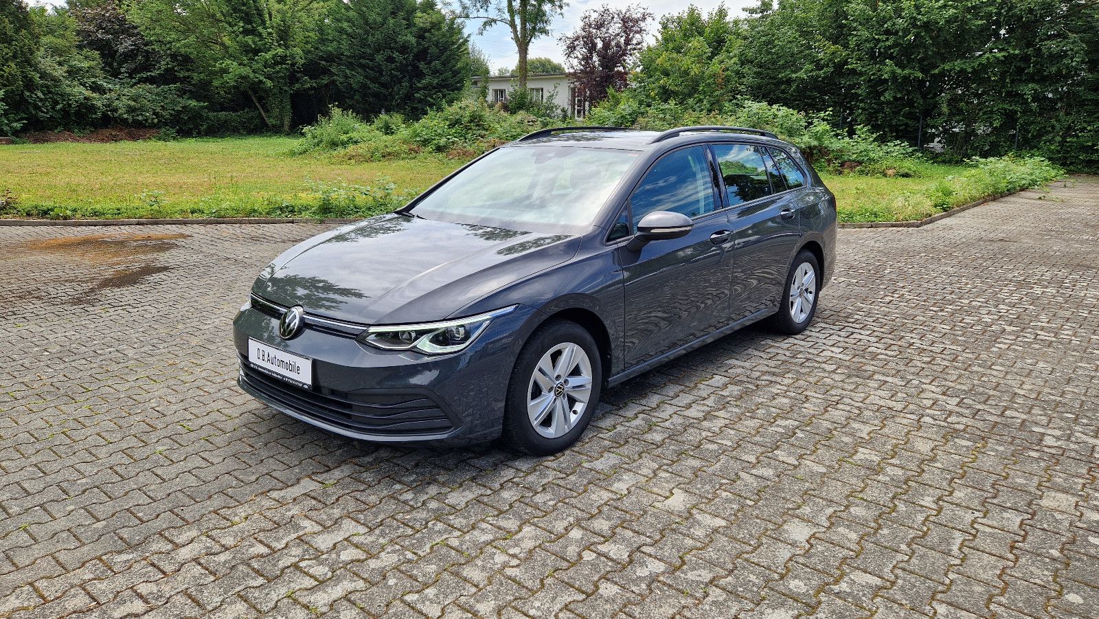 Volkswagen Golf Vlll Var. Life 2.0 TDI 1.Hd LED ACC DAB