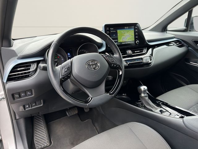Toyota C-HR Hybrid Team D