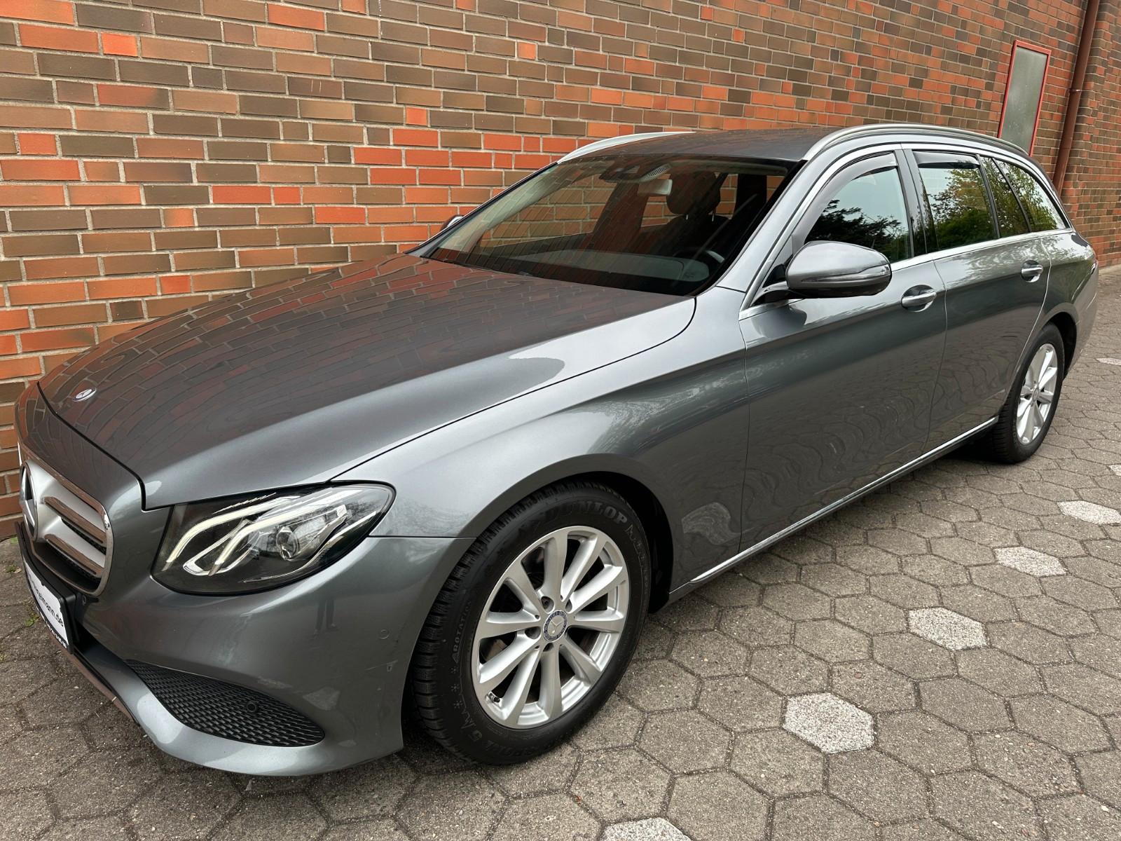 Mercedes-Benz E 220 E T-Modell E 220 d