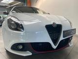 Alfa Romeo Giulietta Veloce DNA Bi-Xen Alcanta Navi BOSE - Alfa Romeo in Duisburg