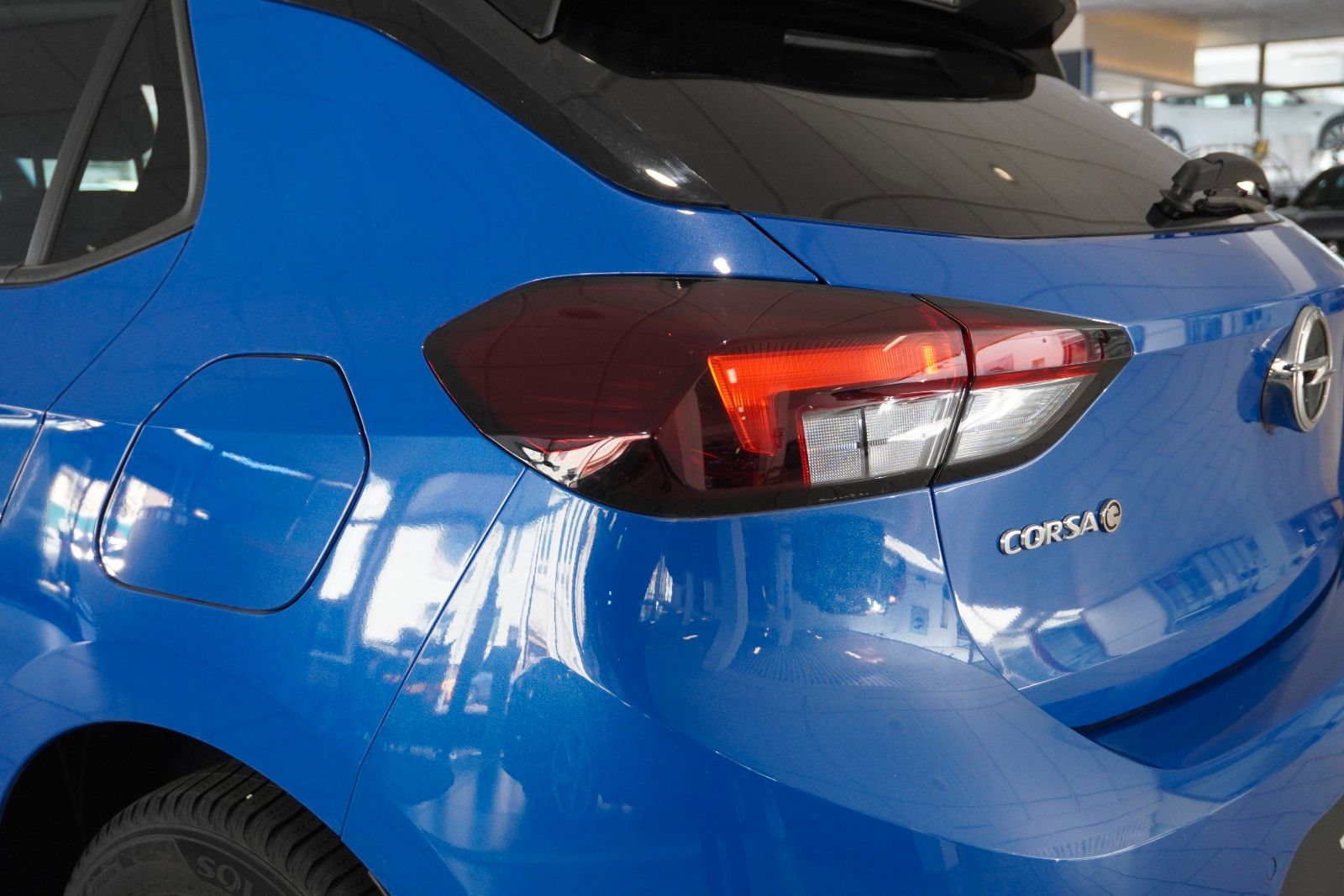 Fahrzeugabbildung Opel Corsa-e F EDITION 7KW NAVI/VIRT/TEMP/DAB/WÄRMEP.