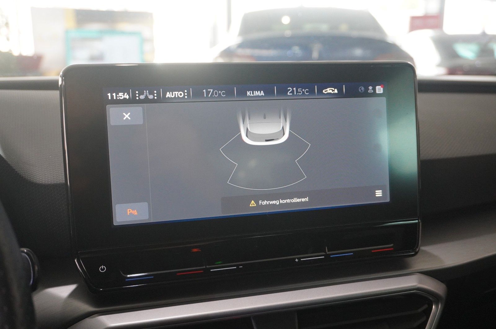 Fahrzeugabbildung SEAT Leon ST 1.5 TSI FR SPORT DSG NAVI/LED/VIRT./DAB+