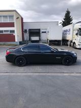 BMW 740 D X Drive - BMW 740 in Frankfurt (Main)