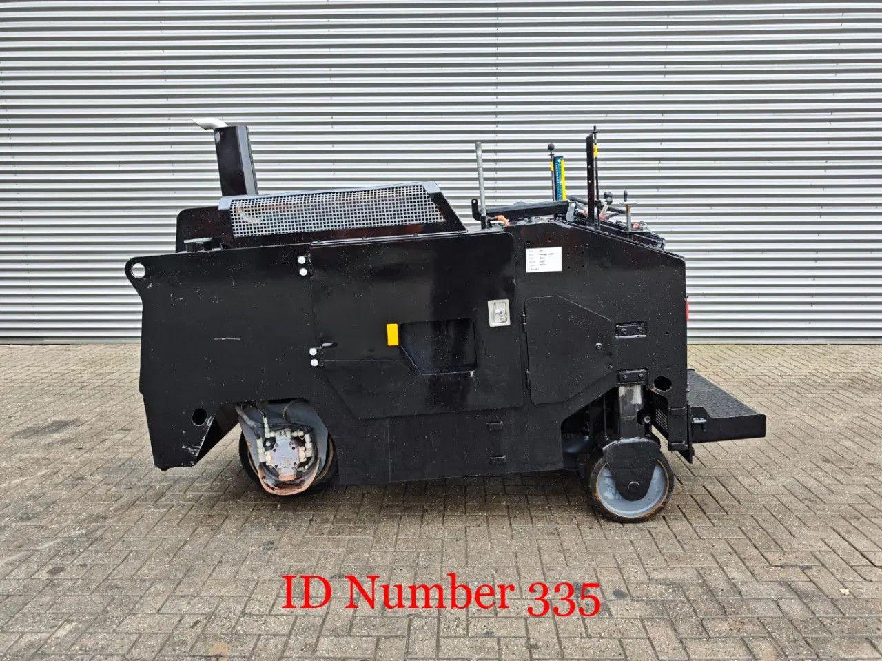 Wirtgen W350 Original 3000 Hours!