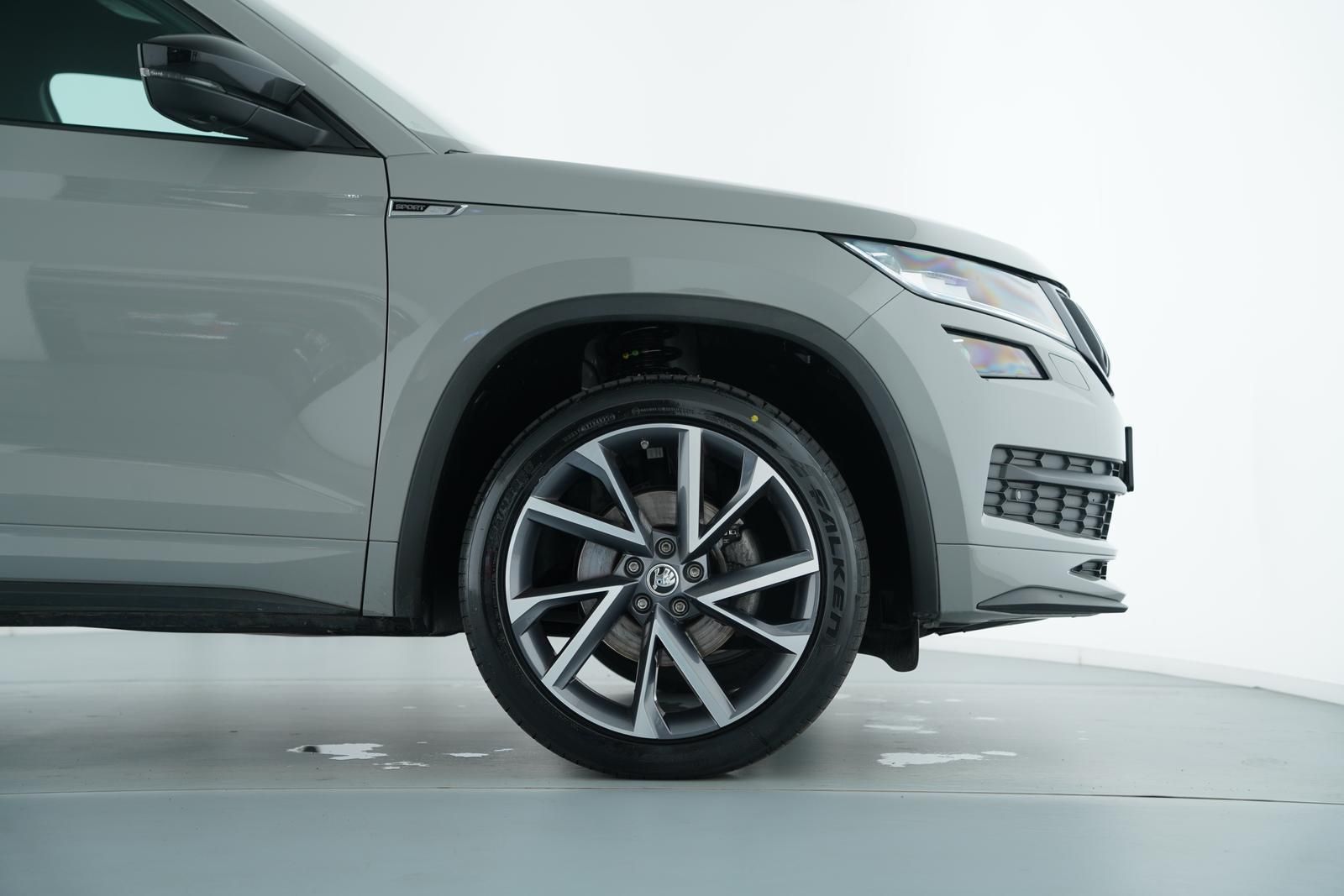 Skoda KODIAQ SPORTLINE 1.5TSI ANHÄNGERKUPPLUNG+CANTON foto 5