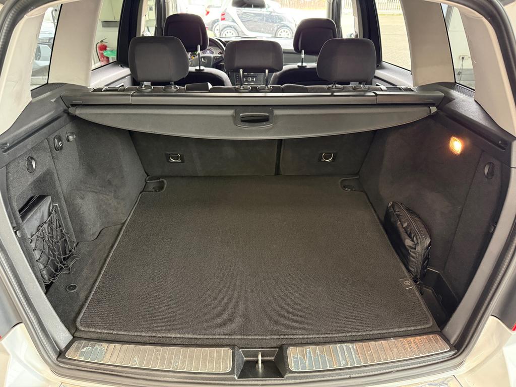 Mercedes-Benz GLK 320