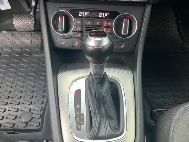 Q3 2.0 TFSI design quattro KLIMA XENON NAVI ALU