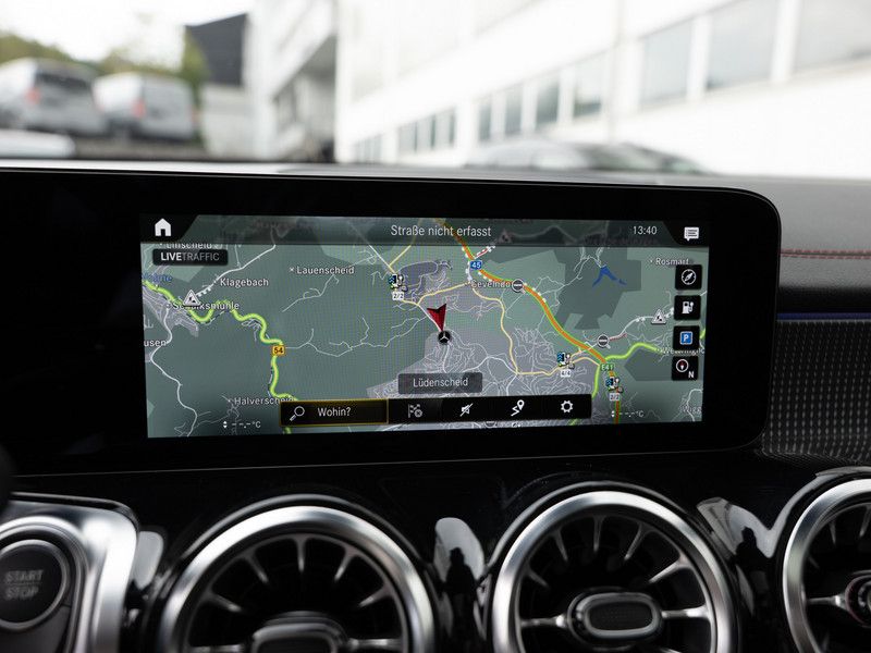 Mercedes-Benz EQB 250 AMG-Sport Pano Burm Distr Night 7Sitzer foto 10