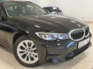 BMW 320 - 4