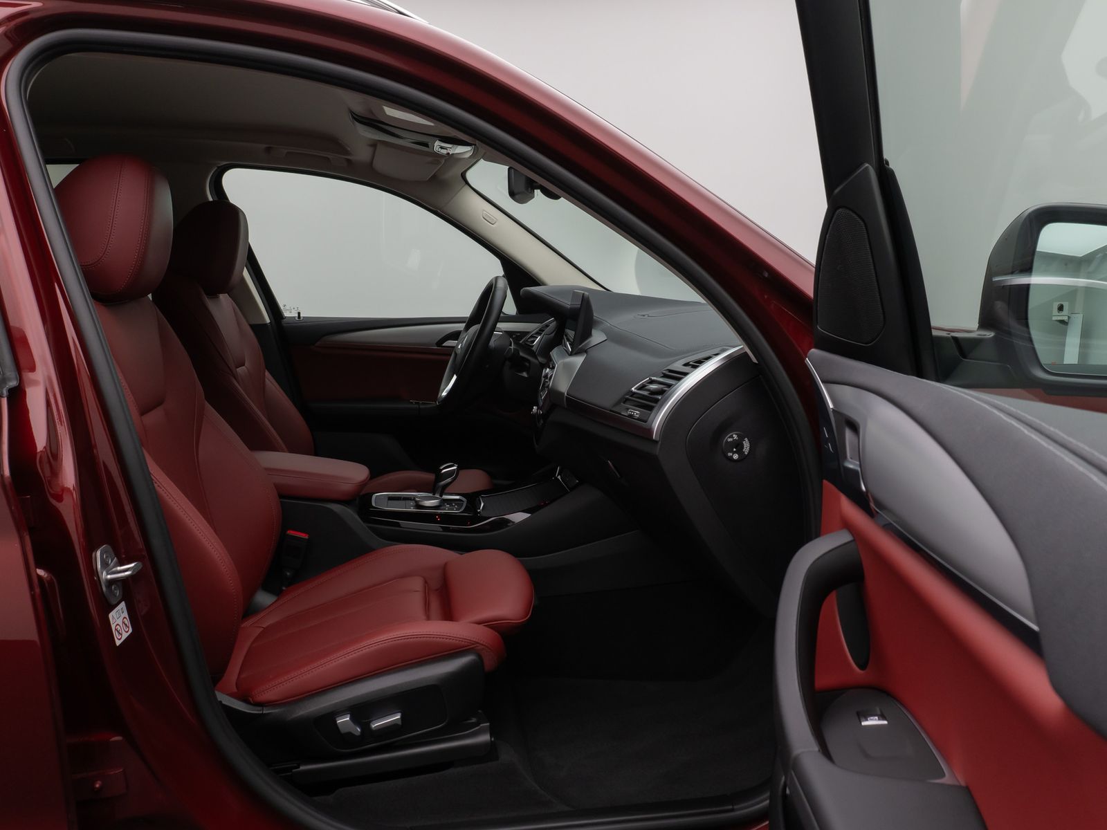 Fahrzeugabbildung BMW X3 xD30e Laser 360° HUD DAB HiFi Komfort Sport