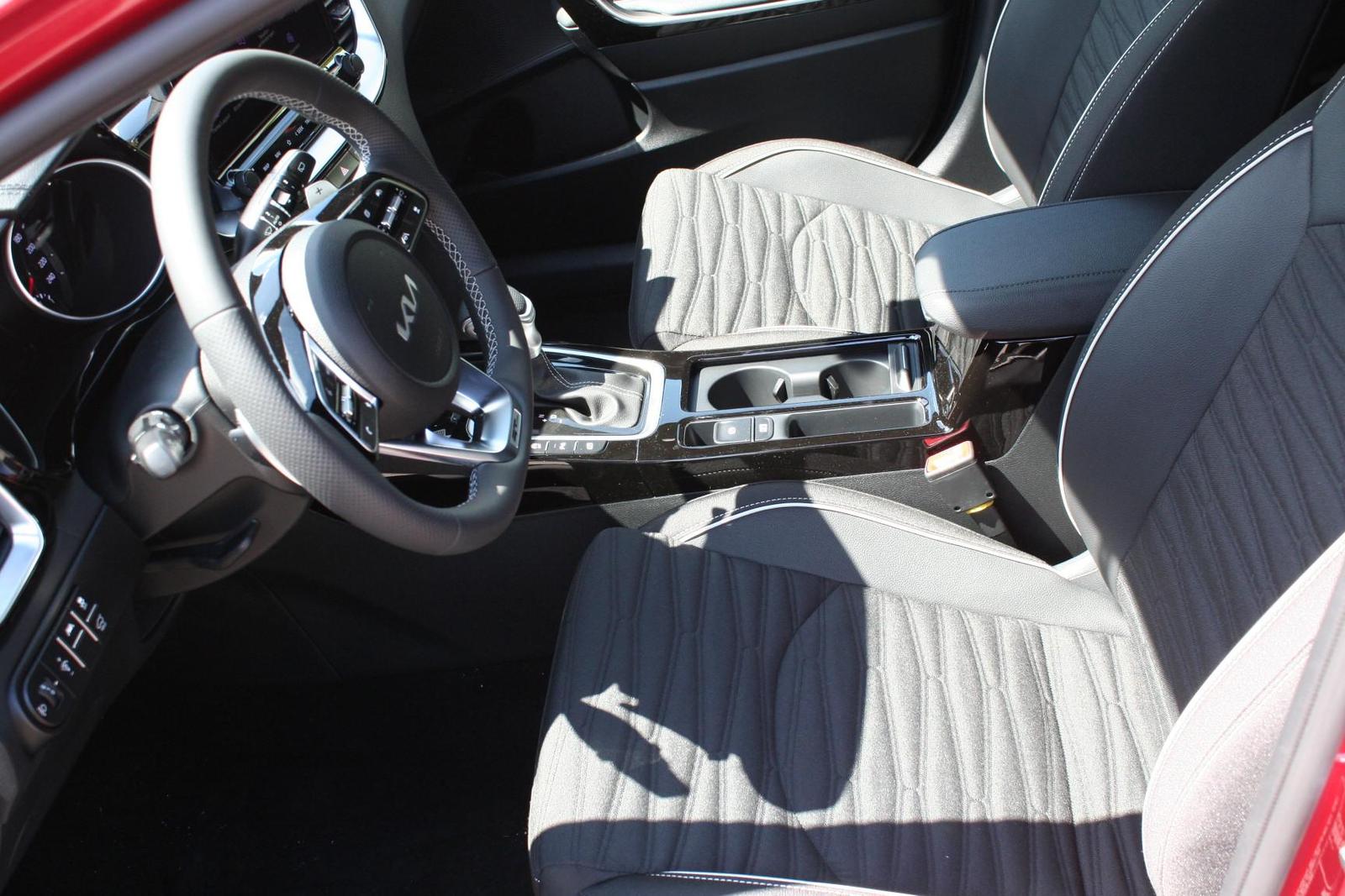 Kia ProCeed 1.5 T-GDI "GT-Line" 7DCT LED-Navi-Key...