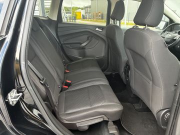 Ford Kuga - 10