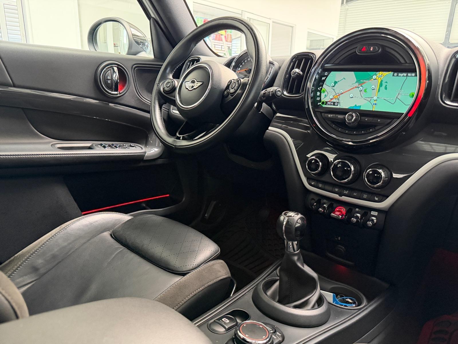 MINI COOPER S COUNTRYMAN LEDER +PEPPER+NAVI+PANO+LED+