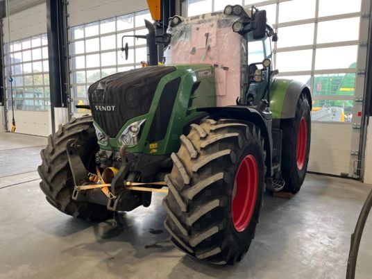 Fendt 828 Vario *Brandschaden*NEUER MOTOR*