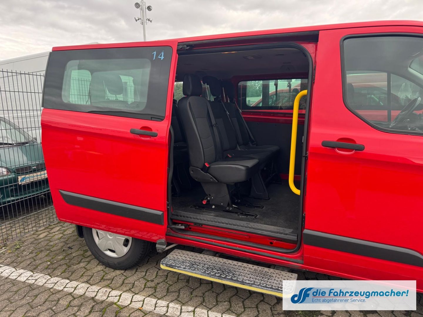Fahrzeugabbildung Ford Transit Custom Trend *TURBOSCHADEN *2607