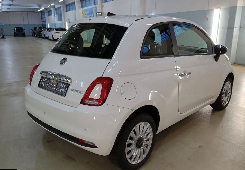Fahrzeugabbildung Fiat 500 1.0 GSE HYBRID DOLCEVITA NAVI/LED/PDC/DAB+