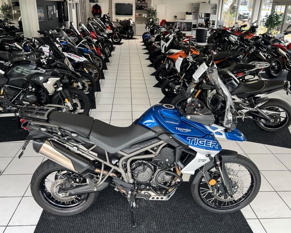 Triumph Tiger 800 XCX